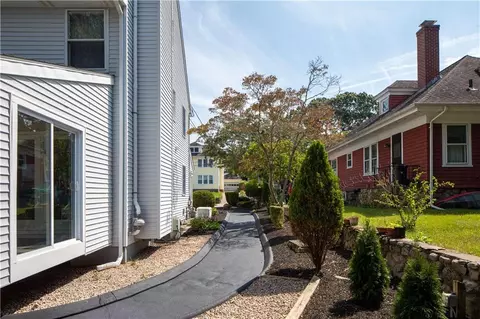 62 Summer St, Westerly, RI 02891 photo 37