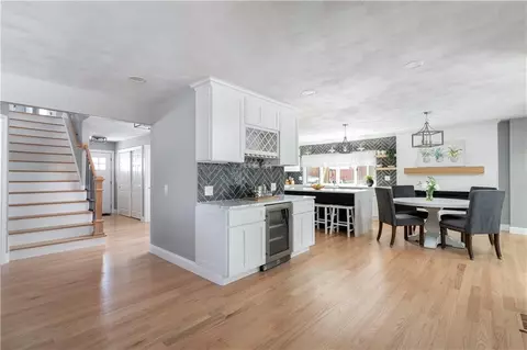 62 Summer St, Westerly, RI 02891 photo 5