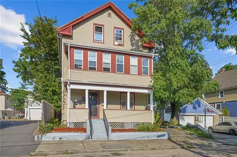 31 Sussex St, Providence, RI 02908