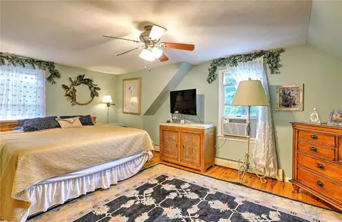 4 Central Ct, Warren, RI 02885 photo 21