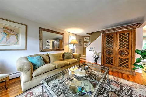 4 Central Ct, Warren, RI 02885 photo 12