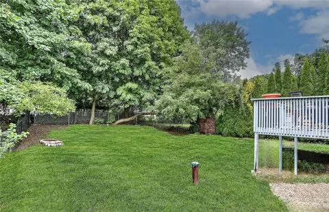 4 Central Ct, Warren, RI 02885 photo 3