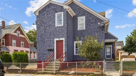 195 Cross St, Central Falls, RI 02863