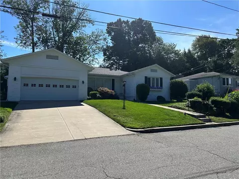 85 Cold Brook Dr, Cranston, RI 02920