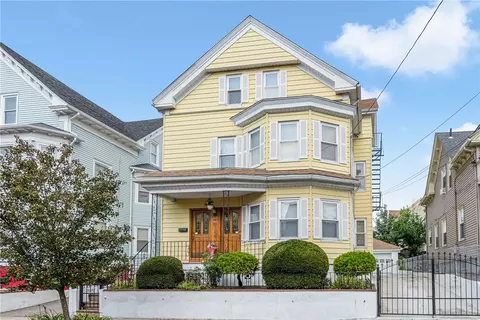 143 Chapin Ave, Providence, RI 02909
