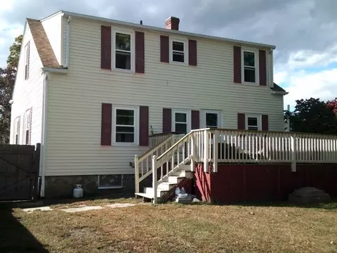 28 Angell St, Woonsocket, RI 02895 photo 17