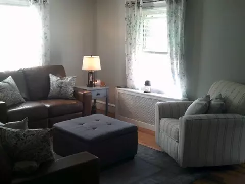 28 Angell St, Woonsocket, RI 02895 photo 9