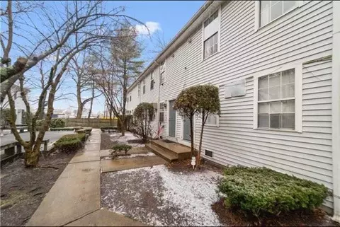 29 Matson Ave #103, Providence, RI 02909