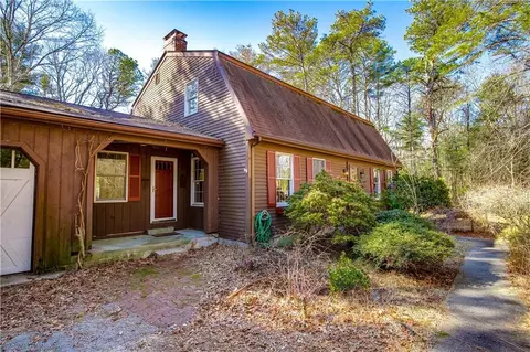 13 Hoxsie Rd, Richmond, RI 02892