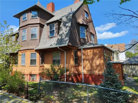 166 Adelaide Ave, Providence, RI 02907
