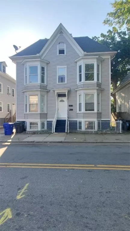 83 Oakland Ave, Providence, RI 02908
