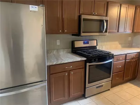 650 E Greenwich Ave # 6 -108, West Warwick, RI 02893