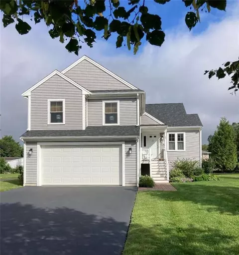 59 Garfield Ct, Bristol, RI 02809