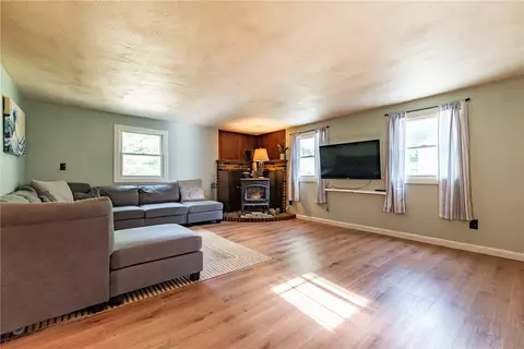 6 Short Rd, Exeter, RI 02822 photo 4