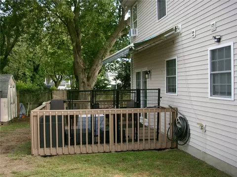 75 Sagamore St, Warwick, RI 02889 photo 5