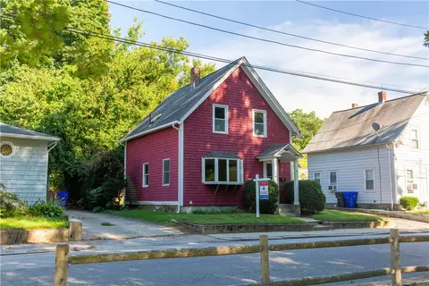 164 Brookside Ave, West Warwick, RI 02893