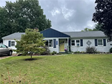 204 Missouri Dr, Warwick, RI 02886