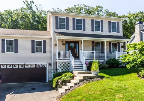 130 Gauthier Dr, Woonsocket, RI 02895 photo 1