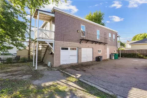 27 Heroux Ave, Woonsocket, RI 02895 photo 8