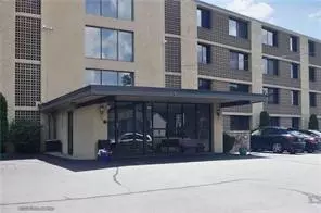 175 Hoffman Ave #202, Cranston, RI 02920