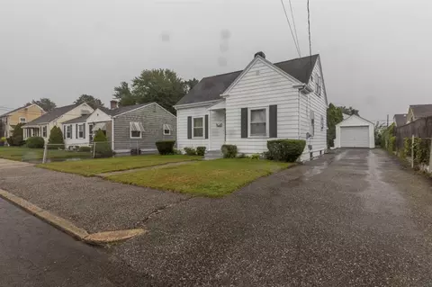 349 Vine St, Pawtucket, RI 02861