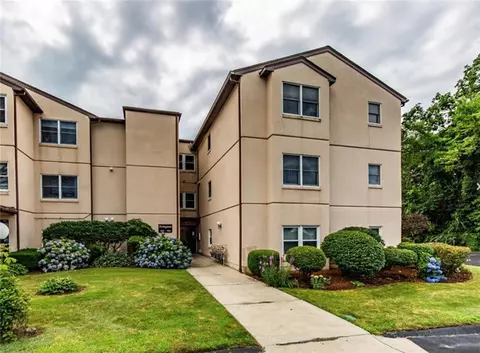 185 Manville Hill Rd #411, Cumberland, RI 02864