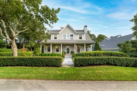 140 Wickford Point Rd, North Kingstown, RI 02852