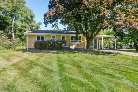 5 Benefit Rd, South Kingstown, RI 02879
