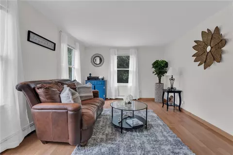 23 Colonial Dr, Westerly, RI 02891 photo 5