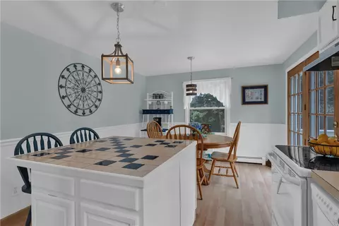 23 Colonial Dr, Westerly, RI 02891 photo 10