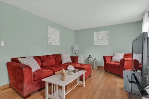 23 Colonial Dr, Westerly, RI 02891 photo 19