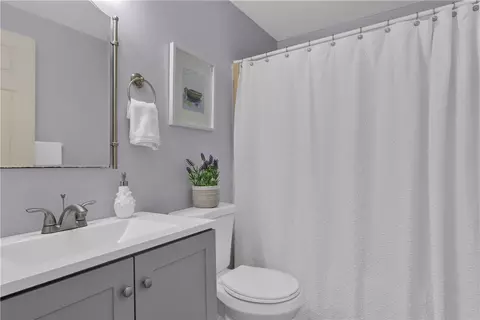 23 Colonial Dr, Westerly, RI 02891 photo 14
