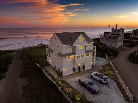8 Green Hill Ocean Dr, South Kingstown, RI 02879