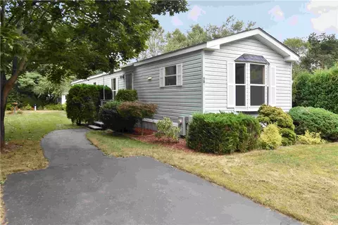 10 Kelly Ln, Coventry, RI 02816