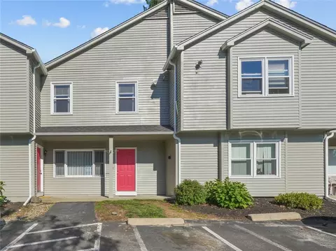 10 East St #309, Cranston, RI 02920