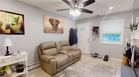 20 Lloyd Dr, Coventry, RI 02816 photo 6