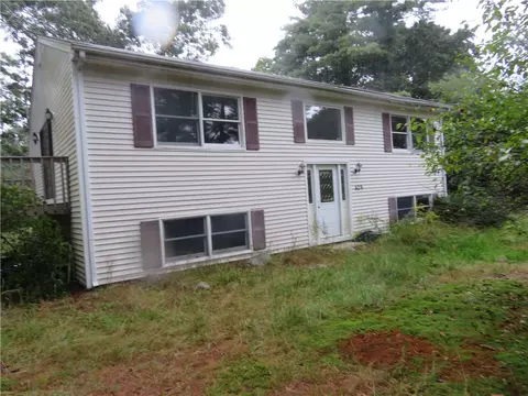 429 Davisville Rd, North Kingstown, RI 02852