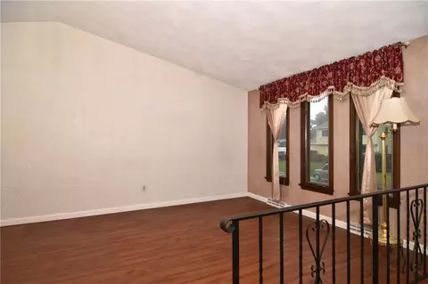 89 Naples Ave, Warwick, RI 02886 photo 3