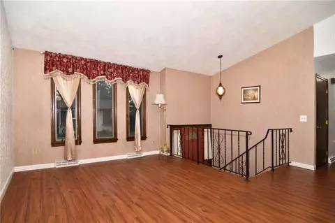 89 Naples Ave, Warwick, RI 02886 photo 2