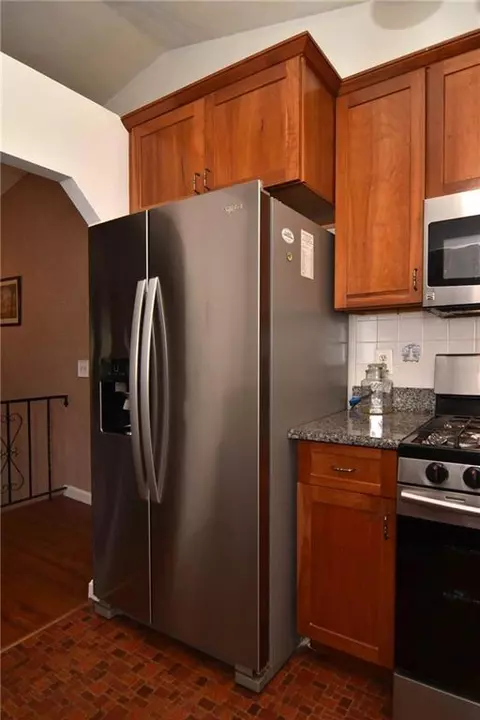 89 Naples Ave, Warwick, RI 02886 photo 6