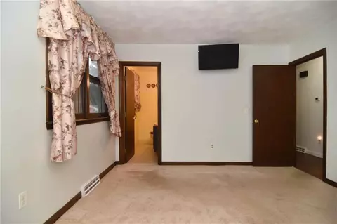 89 Naples Ave, Warwick, RI 02886 photo 13