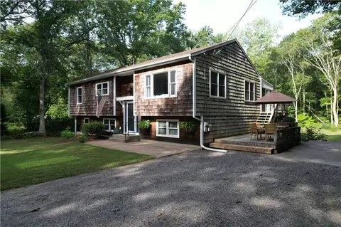 105 Mill Pond Rd, Exeter, RI 02822 photo 2