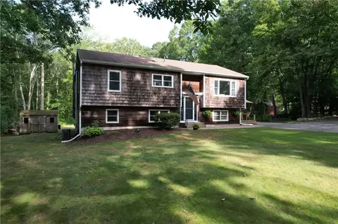 105 Mill Pond Rd, Exeter, RI 02822