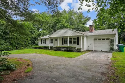 445 Cowesett Rd, Warwick, RI 02886