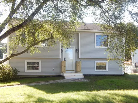 14 Fields View Rd, Westerly, RI 02808