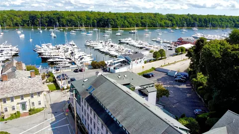25 Water St #305, East Greenwich, RI 02818
