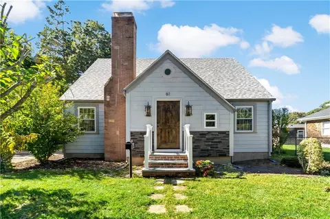 61 Fairview Ave, Coventry, RI 02816