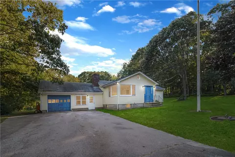 245 Ross Hill Rd, Charlestown, RI 02813