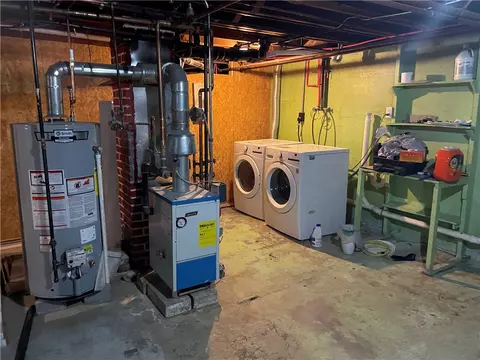 633 Grove St, Woonsocket, RI 02895 photo 27