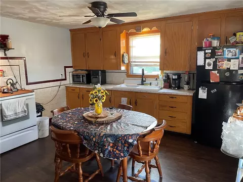 633 Grove St, Woonsocket, RI 02895 photo 15